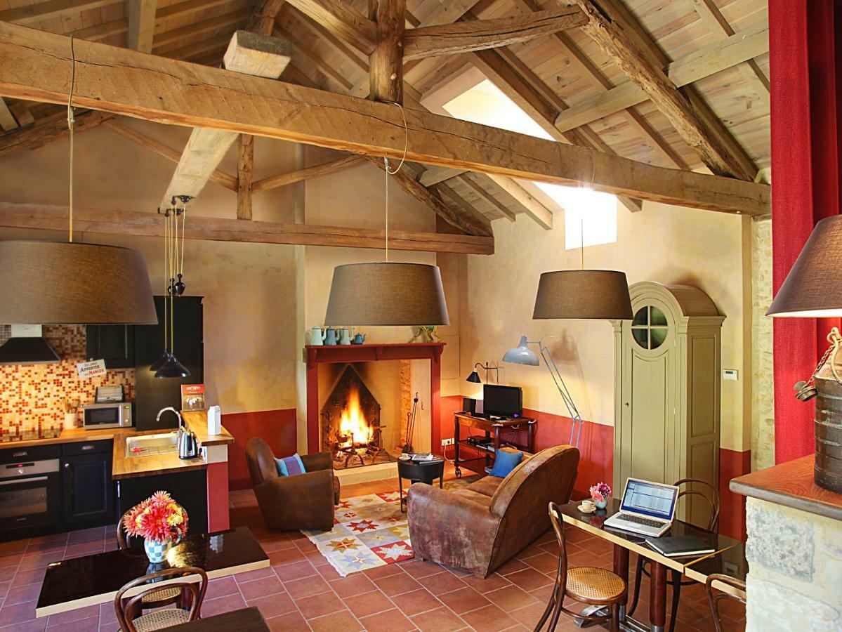 La Chartreuse Du Maine Villa Cubjac Exterior photo